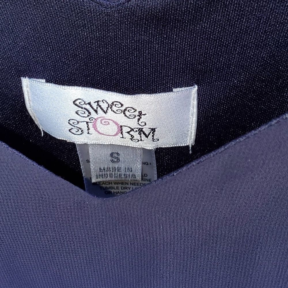 Sweet Storm women's dress - Picture 4 of 7